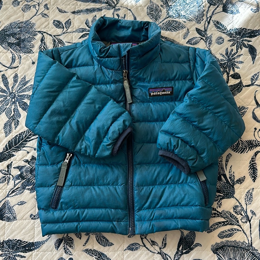 Patagonia Baby Down Sweater Jacket size 6-12